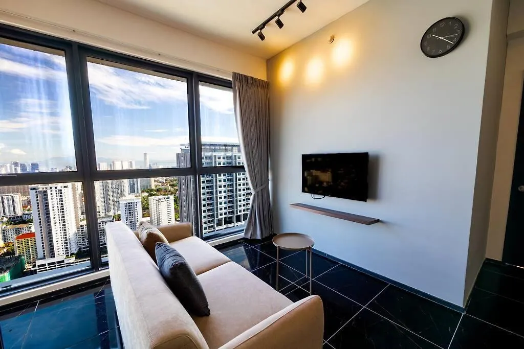 Urban Suites With Spectacular High Floor View #3Br #03 Jelutong