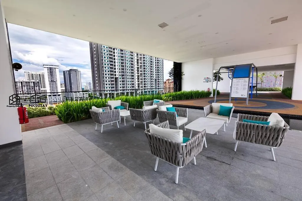 Urban Suites With Spectacular High Floor View #3Br #03 Jelutong 0*,  Maleisië
