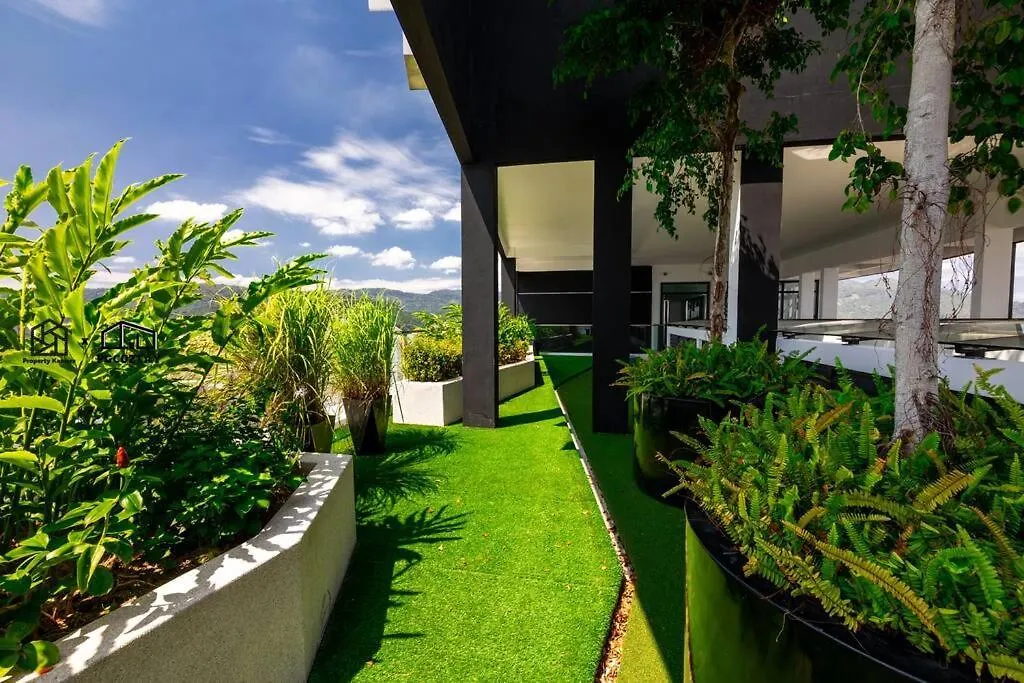Urban Suites With Spectacular High Floor View #3Br #03 Jelutong