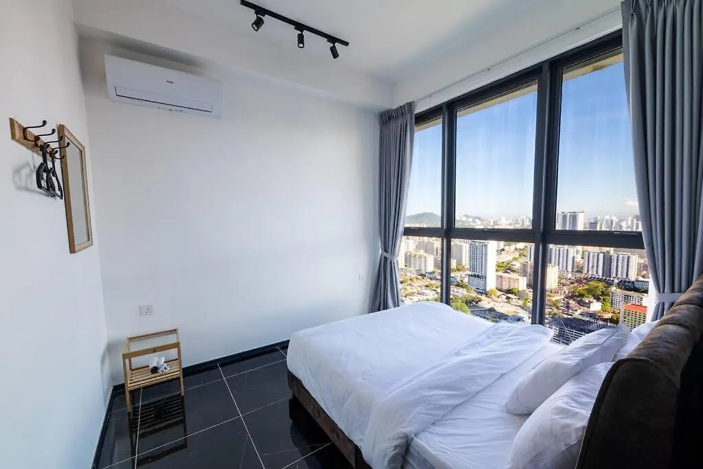 Urban Suites With Spectacular High Floor View #3Br #03 Jelutong 0*,